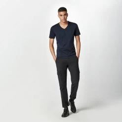 Porsche Design V-Neck T-Shirt Color Navy 7 Porsche Design V-Neck T-Shirt Color Navy -Porsche Design Store 4046901824211 08 ga pd sall ain v1