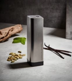 Porsche Design 180 Eau De Toilette Color Grey Metallic -Porsche Design Store 4046901934293 03 ga pd sall ain v1