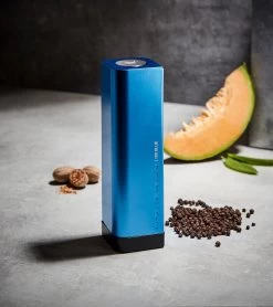 Porsche Design 180 Blue Eau De Toilette Color Blue 5 Porsche Design 180 Blue Eau De Toilette Color Blue -Porsche Design Store 4046901955984 03 ga pd sall ain v1