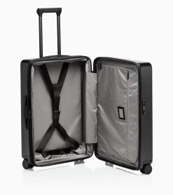 Porsche Design Roadster Hardcase 4W Trolley M Color Black Matt 5 Porsche Design Roadster Hardcase 4W Trolley M Color Black Matt -Porsche Design Store 4056487000275 03 ga pd sall ain v1