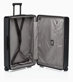 Porsche Design Roadster Hardcase 4W Trolley XL Color Black Matt 5 Porsche Design Roadster Hardcase 4W Trolley XL Color Black Matt -Porsche Design Store 4056487000374 03 ga pd sall ain v1