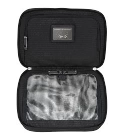 Porsche Design Roadster Nylon Washbag L Color Black -Porsche Design Store 4056487000541 03 ga pd sall ain v1