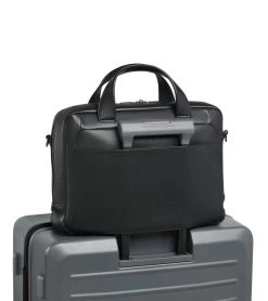 Porsche Design Roadster Leather Briefcase S Color Black 10 Porsche Design Roadster Leather Briefcase S Color Black -Porsche Design Store 4056487000572 05 ga pd sall ain v1