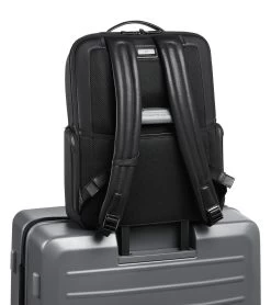 Porsche Design Roadster Leather Backpack L Color Black -Porsche Design Store 4056487000626 03 ga pd sall ain v1
