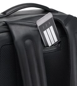Porsche Design Roadster Leather Backpack M Color Black -Porsche Design Store 4056487000633 04 ga pd sall ain v1