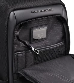 Porsche Design Roadster Nylon Backpack M Color Black 16 Porsche Design Roadster Nylon Backpack M Color Black -Porsche Design Store 4056487001616 07 ga pd sall ain v1