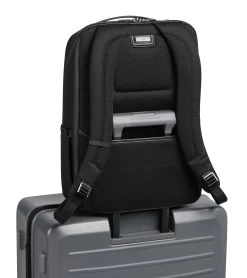 Porsche Design Roadster Nylon Backpack XL Color Black 12 Porsche Design Roadster Nylon Backpack XL Color Black -Porsche Design Store 4056487001630 04 ga pd sall ain v1