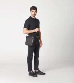 Porsche Design Roadster Nylon Shoulderbag XS Color Black 11 Porsche Design Roadster Nylon Shoulderbag XS Color Black -Porsche Design Store 4056487001661 06 ga pd sall ain v1