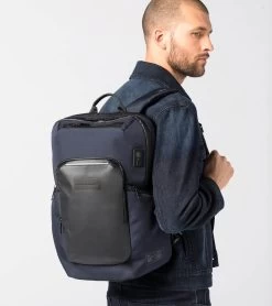 Porsche Design Urban Eco Backpack M2 Color Dark Blue 13 Porsche Design Urban Eco Backpack M2 Color Dark Blue -Porsche Design Store 4056487017464 07 ga pd sall ain v1