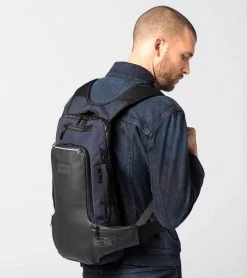 Porsche Design Urban Eco Cycling Backpack Color Dark Blue -Porsche Design Store 4056487017549 07 ga pd sall ain v1