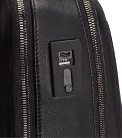 Porsche Design Roadster Leather Backpack S1 Color Black -Porsche Design Store 4056487025964 06 ga pd sall ain v1