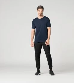 Porsche Design Essential Tee Color Navy Blazer -Porsche Design Store 4056487031712 06 ga pd sall ain v1
