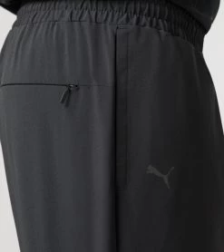 Porsche Design Woven Tech Pants Color Jet Black -Porsche Design Store 4056487033457 04 ga pd sall ain v1