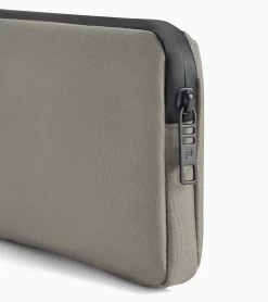 Porsche Design Urban Eco Pouch Color Stone Grey -Porsche Design Store 4056487038186 06 ga pd sall ain v1