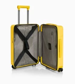 Porsche Design Roadster Hardcase 4W Trolley S Color Racing Yellow -Porsche Design Store 4056487038636 03 ga pd sall ain v1