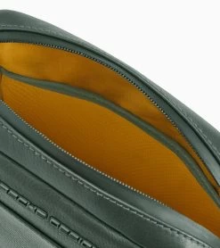 Porsche Design Roadster Leather Shoulderbag XS Color Cedar Green 9 Porsche Design Roadster Leather Shoulderbag XS Color Cedar Green -Porsche Design Store 4056487038780 03 ga pd sall ain v1