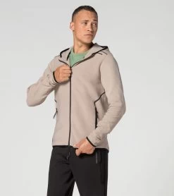 Porsche Design EvoKNIT® Midlayer Jacket Color Putty Beige 12 Porsche Design EvoKNIT® Midlayer Jacket Color Putty Beige -Porsche Design Store 4056487039442 006 ga pd sall ain v1