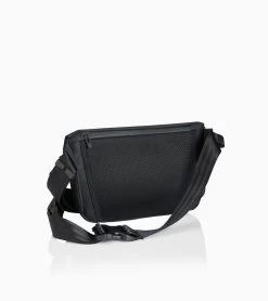 Porsche Design X-Body Bag Color Black -Porsche Design Store 4056487042503 002 ga pd sall ain v1