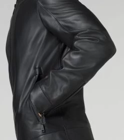 Porsche Design Active Leather Jacket Color Jet Black -Porsche Design Store 4056487043227 004 ga pd sall ain v1