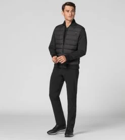 Porsche Design Lightweight Vest Color Jet Black -Porsche Design Store 4056487043524 007 ga pd sall ain v1