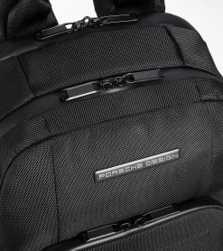 Porsche Design Roadster Pro Backpack M1 Color Black 13 Porsche Design Roadster Pro Backpack M1 Color Black -Porsche Design Store 4056487045481 005 ga pd sall ain v1