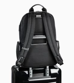 Porsche Design Roadster Pro Backpack M1 Color Black 15 Porsche Design Roadster Pro Backpack M1 Color Black -Porsche Design Store 4056487045481 007 ga pd sall ain v1