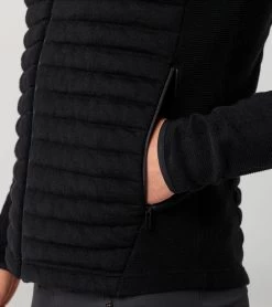 Porsche Design Polar Jacket Color Black -Porsche Design Store 4056487046396 005 ga pd sall ain v1