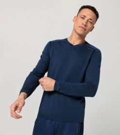 Porsche Design EvoKNIT® V-Neck Jumper Pullover Color Persian Blue -Porsche Design Store 4056487047423 006 ga pd sall ain v1