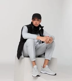 Porsche Design Padded Vest Color Black -Porsche Design Store 4056487047782 007 ga pd sall ain v1