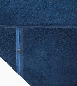 Porsche Design Gym Towel Color Persian Blue -Porsche Design Store 4056487049465 003 ga pd sall ain v1