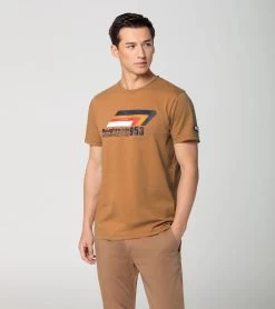 Porsche Design T-Shirt Unisex – Roughroads Color Camel -Porsche Design Store wap16100m0prrd 007 ga pd sall ain v1
