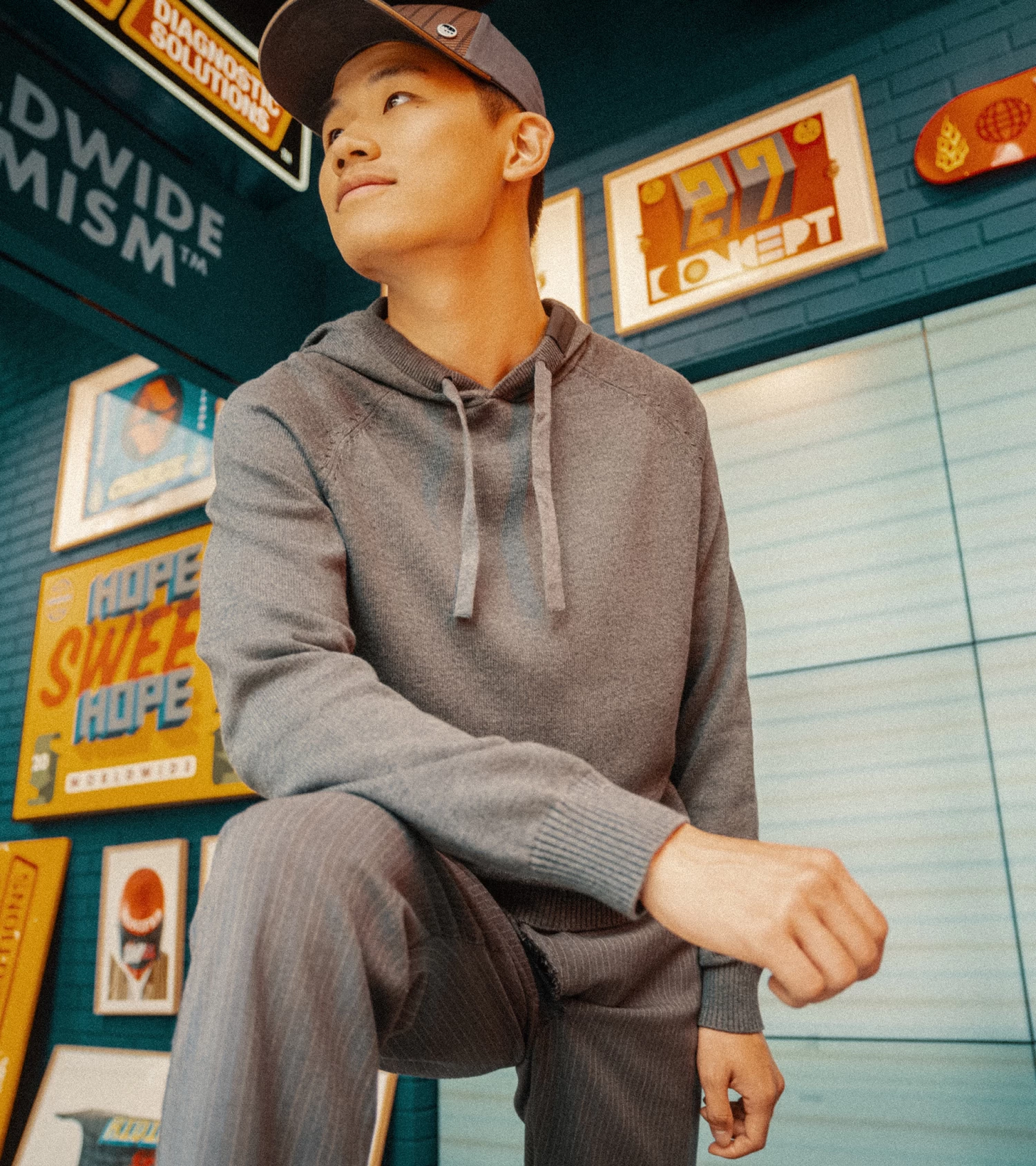 Porsche Design Unisex Knitted Sweater – 60Y Porsche 911 Color Grey 11 Porsche Design Unisex Knitted Sweater – 60Y Porsche 911 Color Grey - Image 11